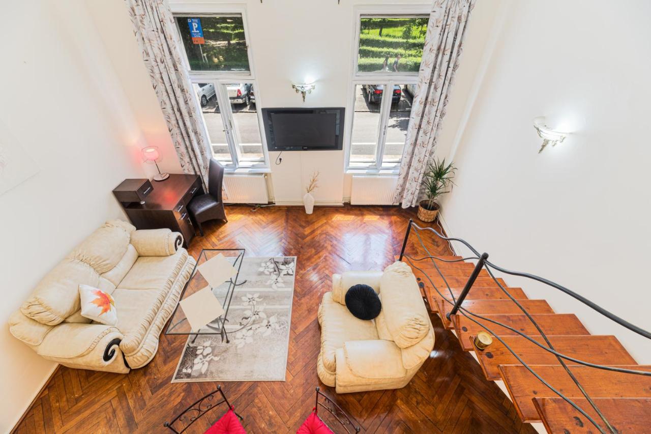 Sabin Apartments Private Parking Braşov Extérieur photo