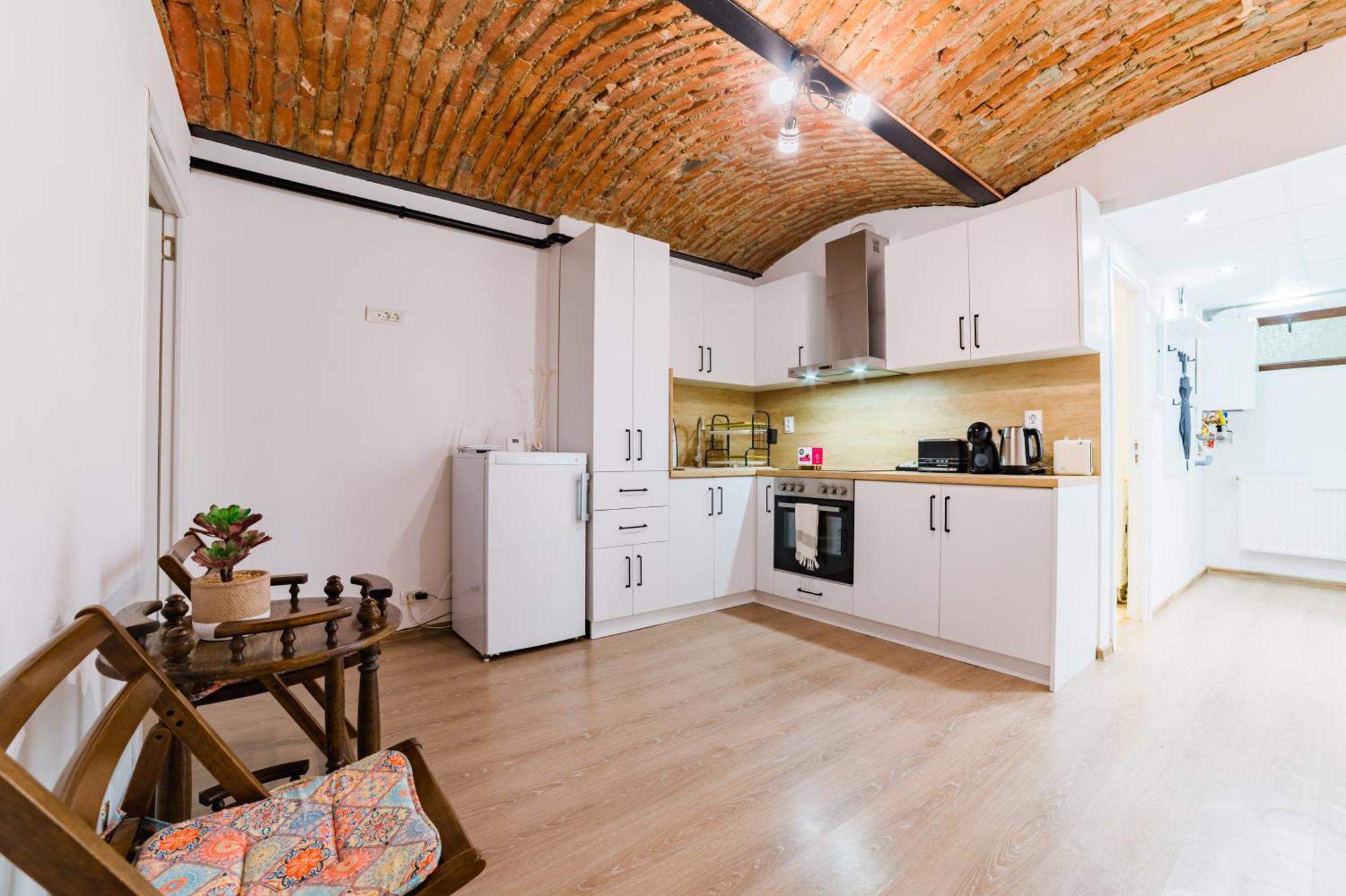Sabin Apartments Private Parking Braşov Extérieur photo